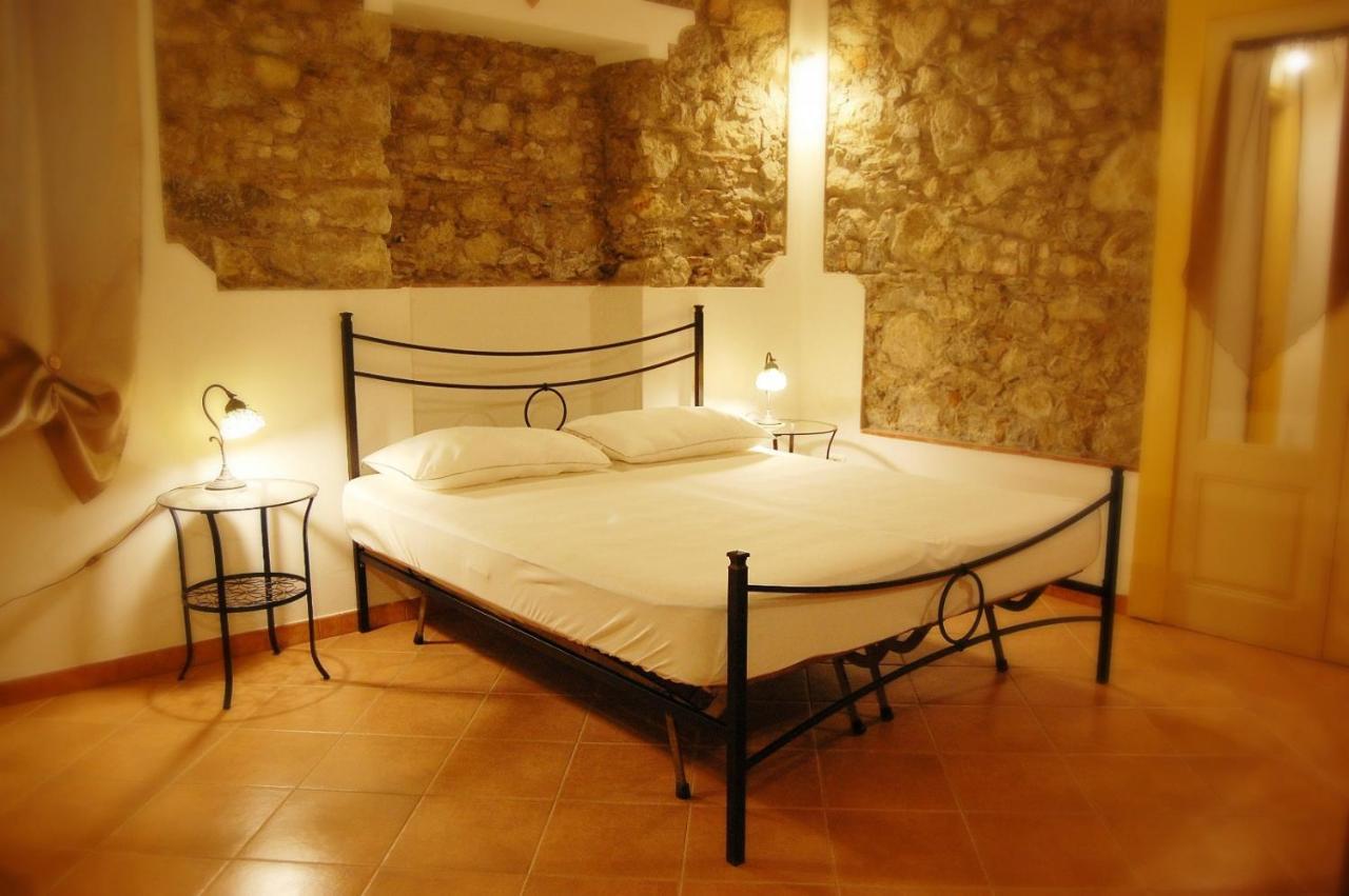 Incantevole E Storico Appartamento In Pieno Centro Taormina Exterior foto